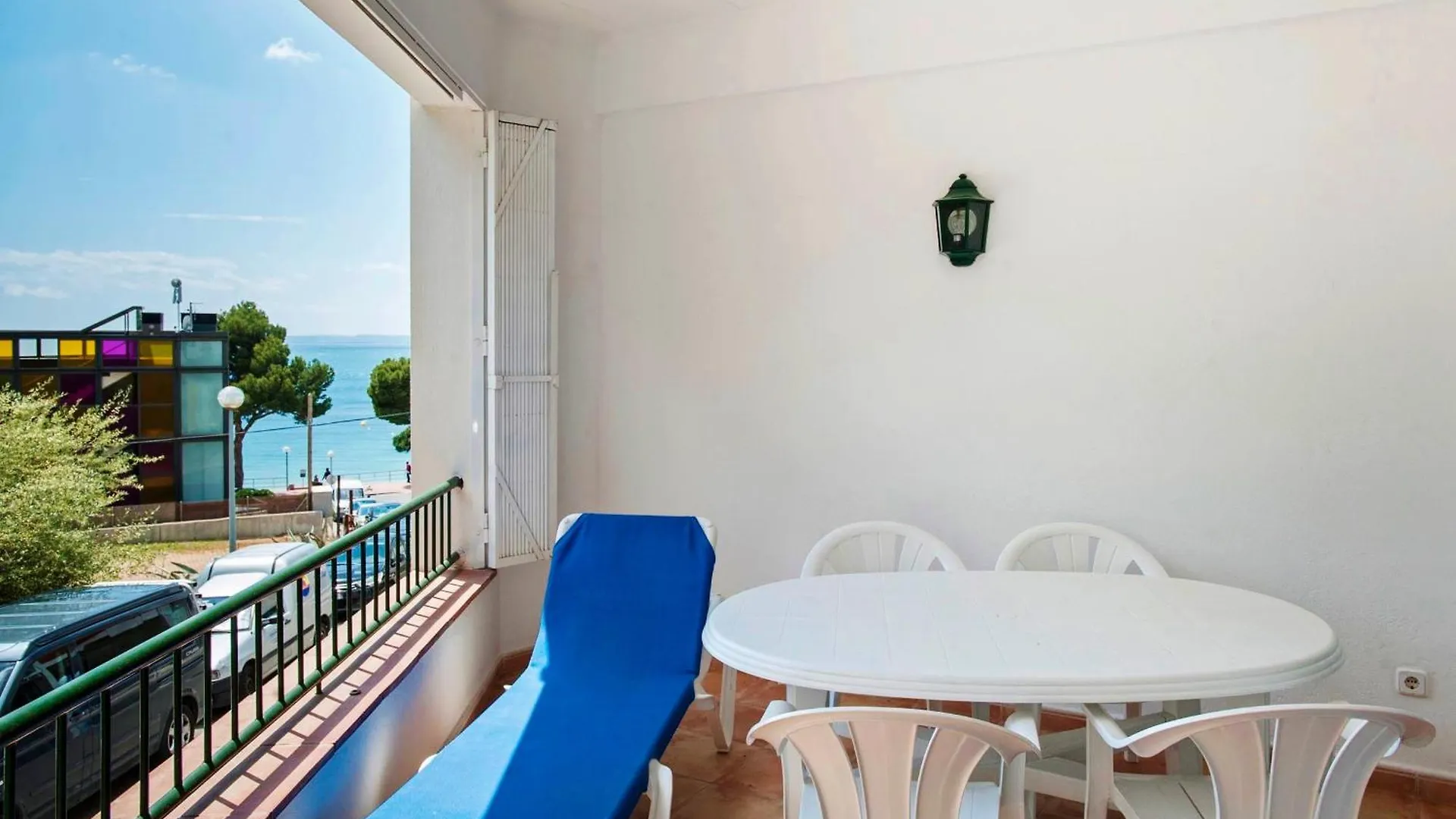 Apartaments El Berganti En Canyelles Petites Roses Spain