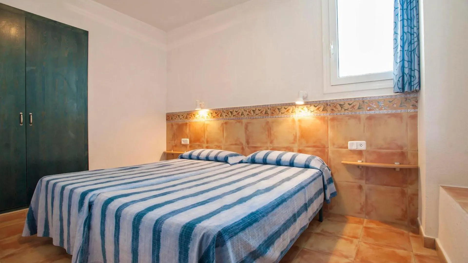Apartment Apartaments El Berganti En Canyelles Petites Roses