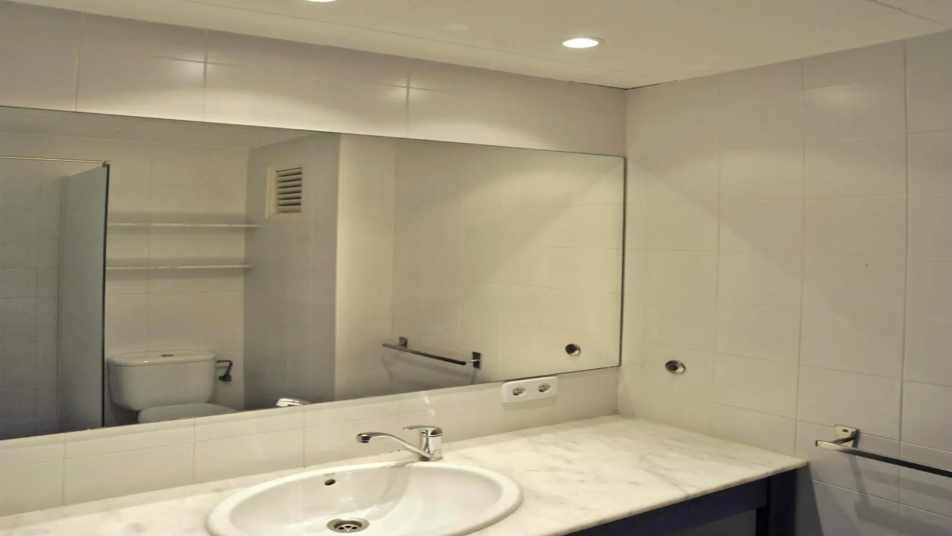 Apartaments El Berganti En Canyelles Petites Roses 0*,  Spain