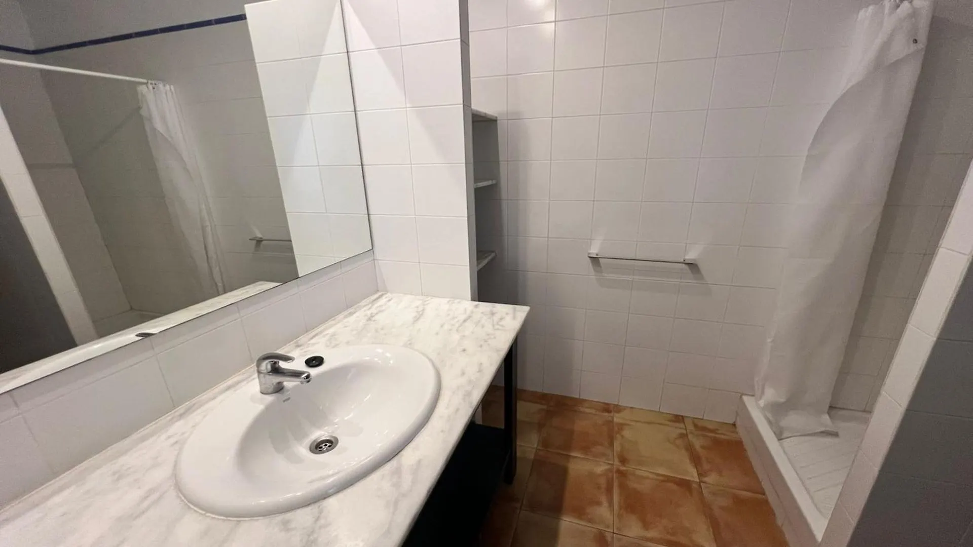Apartaments El Berganti En Canyelles Petites Roses 0*,