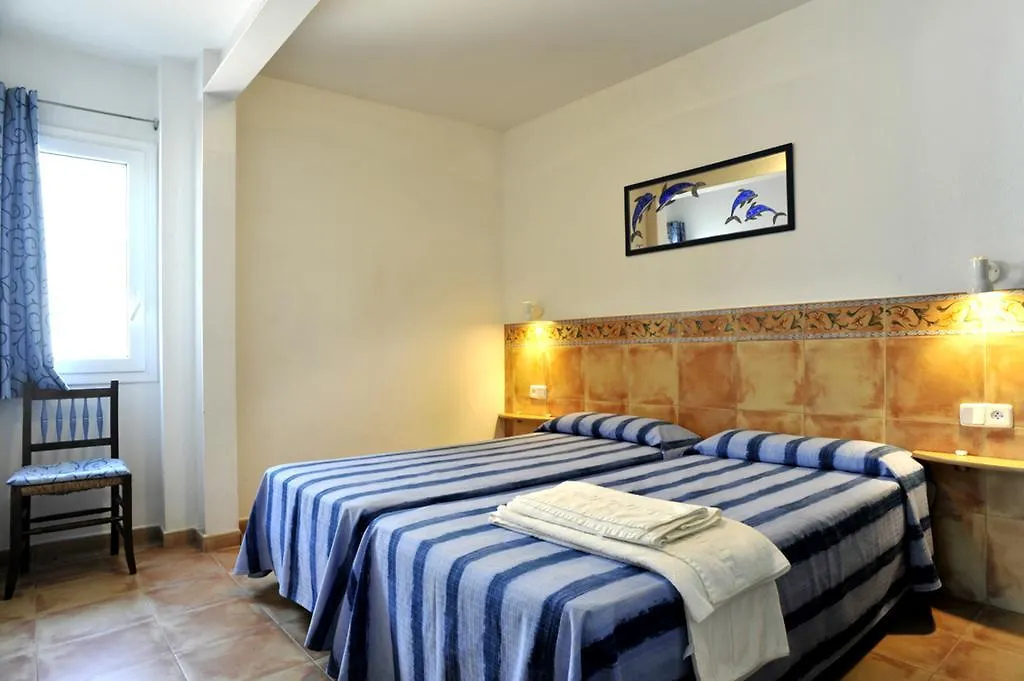 Apartment Apartaments El Berganti En Canyelles Petites Roses